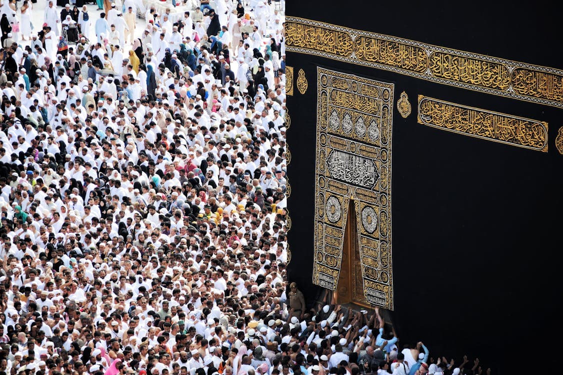 Sacred Journeys: How Modern Travel Brings Us Closer to Our Faith